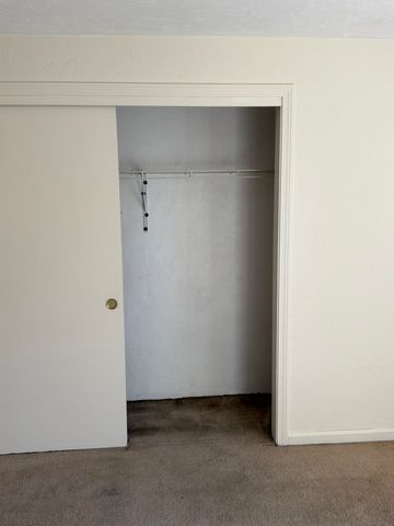 300 Falmouth Road APT 19C, Mashpee, MA 02649