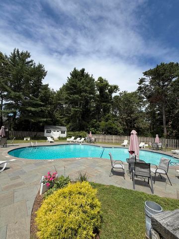 300 Falmouth Road APT 19C, Mashpee, MA 02649