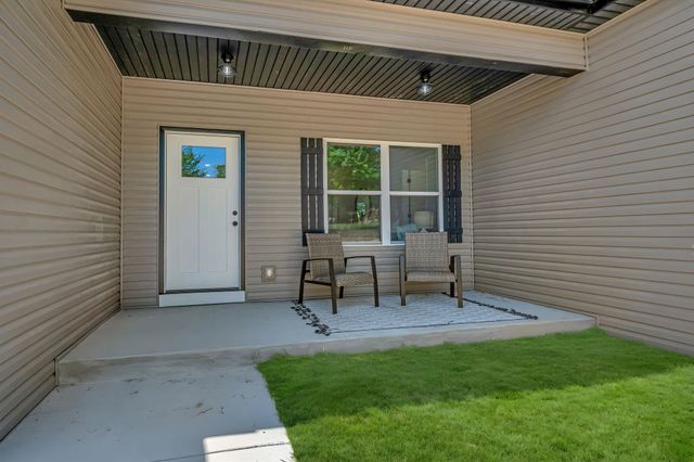 469 Jesse Work Road, Dickson, TN 37055