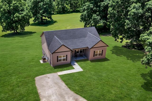 469 Jesse Work Road, Dickson, TN 37055