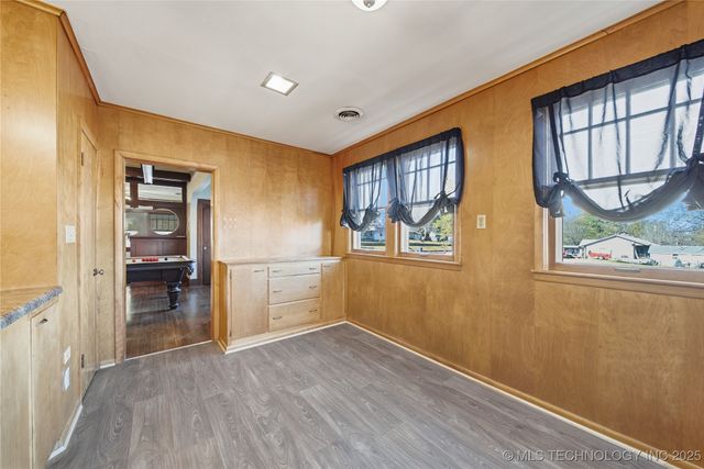 352 N Pine Street, Nowata, OK 74048