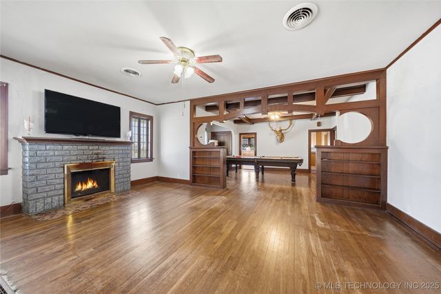 352 N Pine Street, Nowata, OK 74048