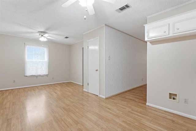221 S Presidential Circle, Lake Charles, LA 70611