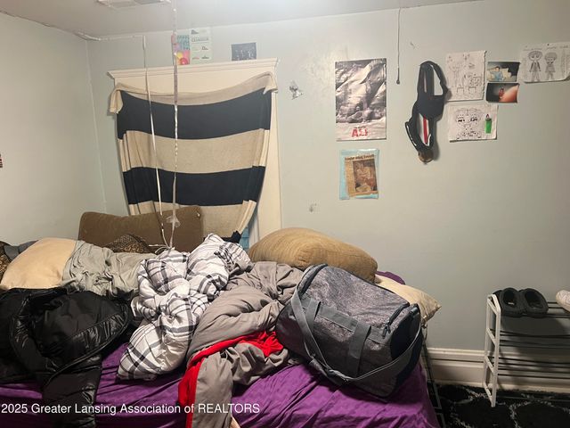 433 N Butler Boulevard, Lansing, MI 48915