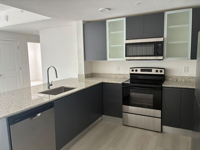 5587 MILLENIA PARK BOULEVARD 301, Orlando, FL 32839