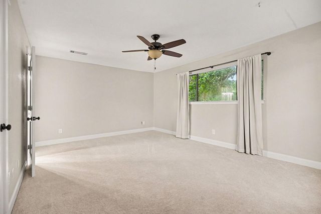 18242 Lakeside Lane, Houston, TX 77058