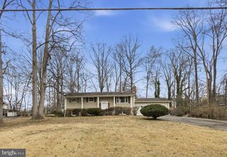 2640 OMISOL RD, Woodbridge, VA 22192