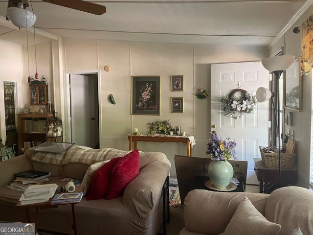 19 Peachtree Lake Drive, Sharpsburg, GA 30277