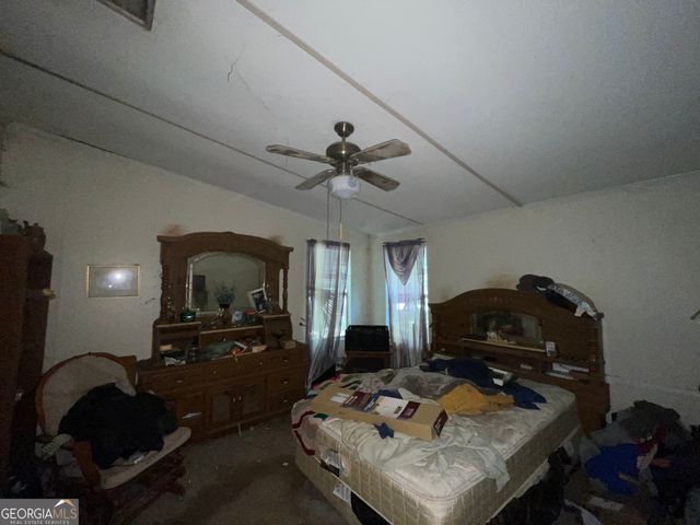19 Peachtree Lake Drive, Sharpsburg, GA 30277