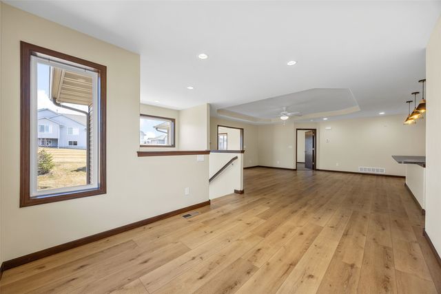 3965 Peridot Dr, Marion, IA 52302