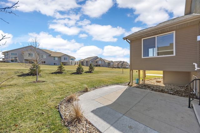 3965 Peridot Dr, Marion, IA 52302