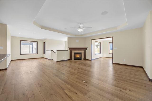 3965 Peridot Dr, Marion, IA 52302