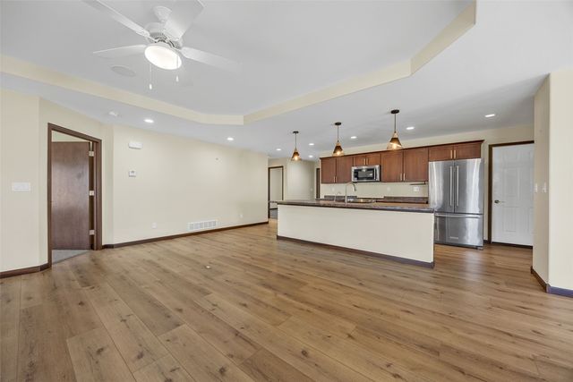 3965 Peridot Dr, Marion, IA 52302