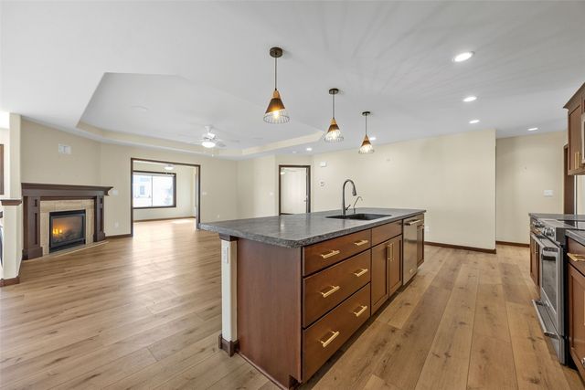 3965 Peridot Dr, Marion, IA 52302