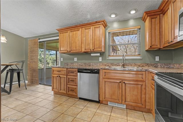 1067 Erin Drive, Kent, OH 44240