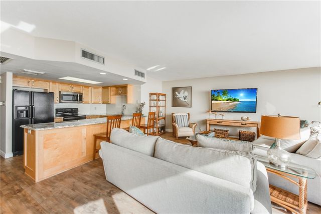 6649 Seacomber Dr 306, Port Aransas, TX 78373