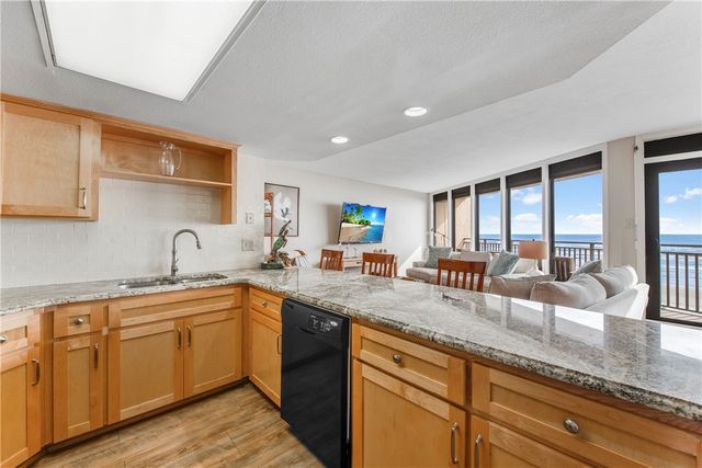 6649 Seacomber Dr 306, Port Aransas, TX 78373