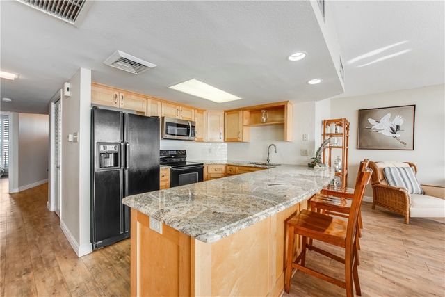 6649 Seacomber Dr 306, Port Aransas, TX 78373