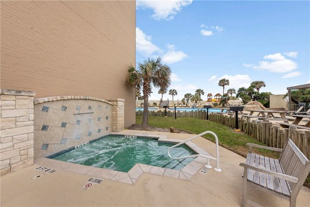 6649 Seacomber Dr 306, Port Aransas, TX 78373