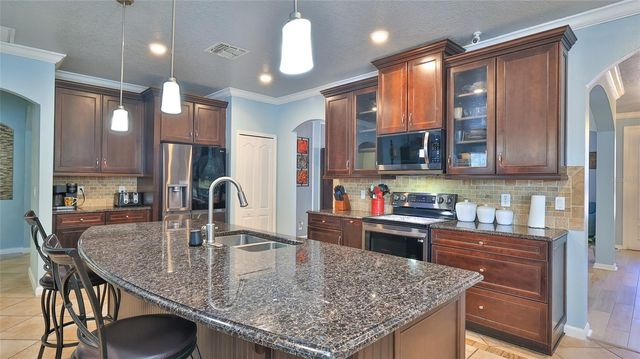 911 FALLBROOKE AVENUE, Deltona, FL 32725