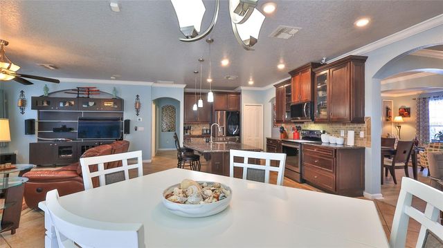 911 FALLBROOKE AVENUE, Deltona, FL 32725