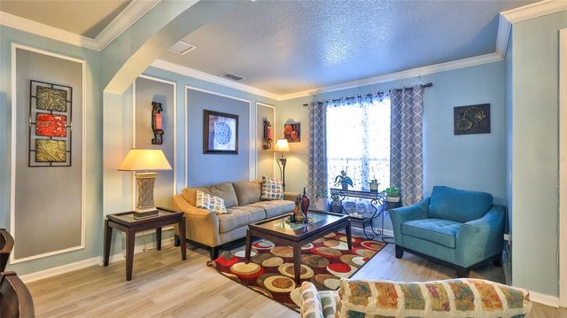 911 FALLBROOKE AVENUE, Deltona, FL 32725