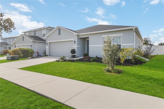 410 KESTREL DRIVE, Groveland, FL 34736