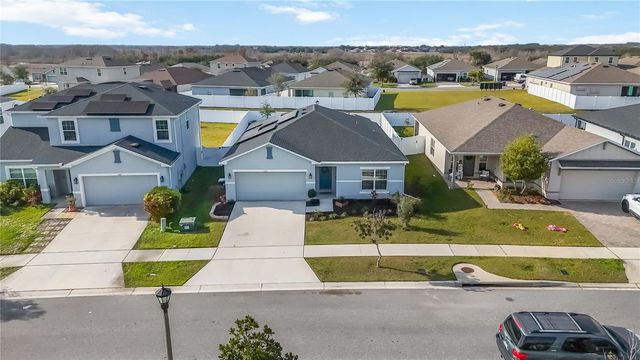 410 KESTREL DRIVE, Groveland, FL 34736