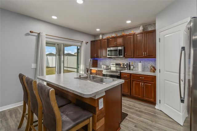 410 KESTREL DRIVE, Groveland, FL 34736