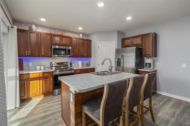 410 KESTREL DRIVE, Groveland, FL 34736