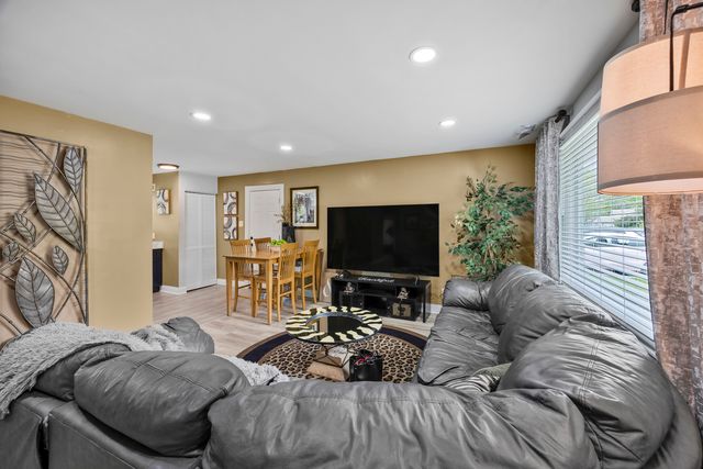 182 Washington Street, Park Forest, IL 60466