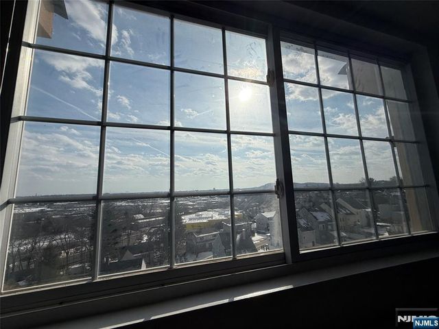 55 Westervelt Avenue, Hawthorne, NJ 07506