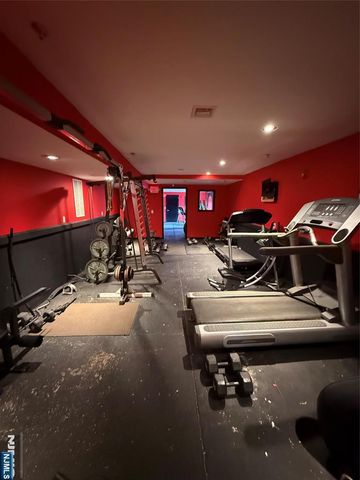 55 Westervelt Avenue, Hawthorne, NJ 07506