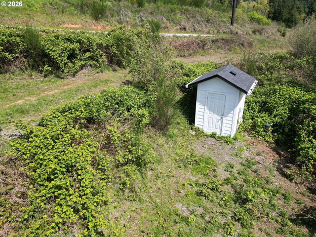 481 HANSEN Rd, Woodland, WA 98674