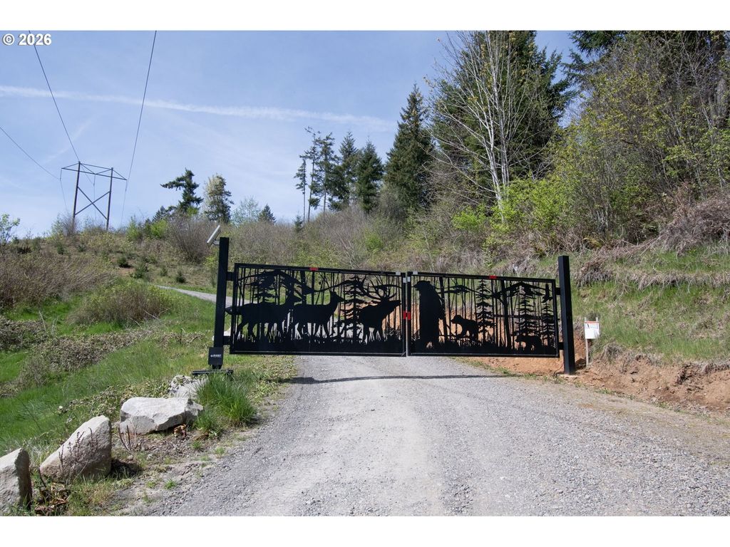 481 HANSEN Rd, Woodland, WA 98674
