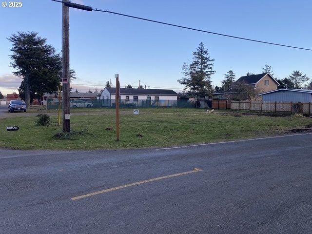 1204 37TH Pl, Seaview, WA 98644