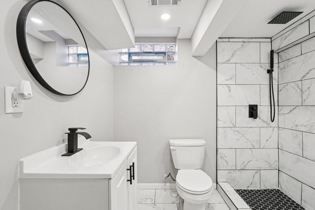 3880 N 58th BOULEVARD, Milwaukee, WI 53216