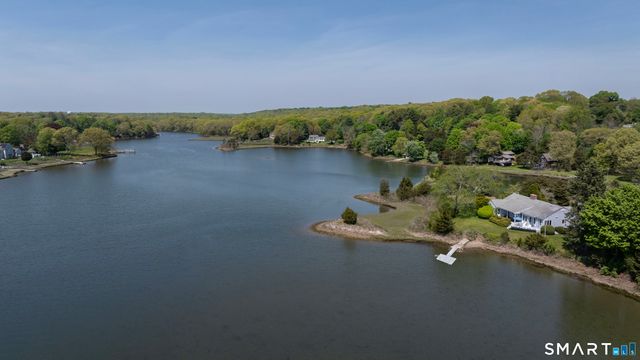 27 Wilbur Road, Stonington, CT 06378