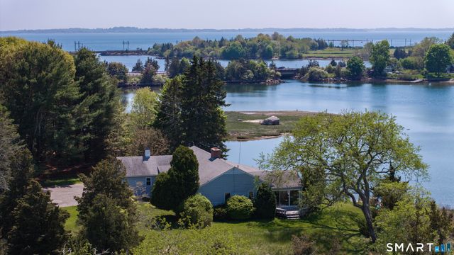 27 Wilbur Road, Stonington, CT 06378