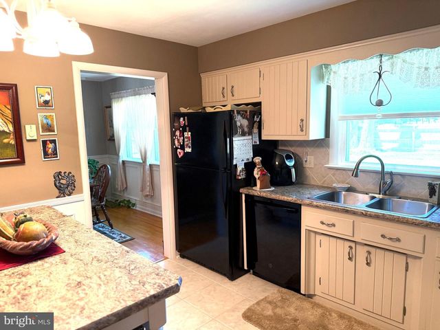 31 S WEST AVENUE, Shiremanstown, PA 17011