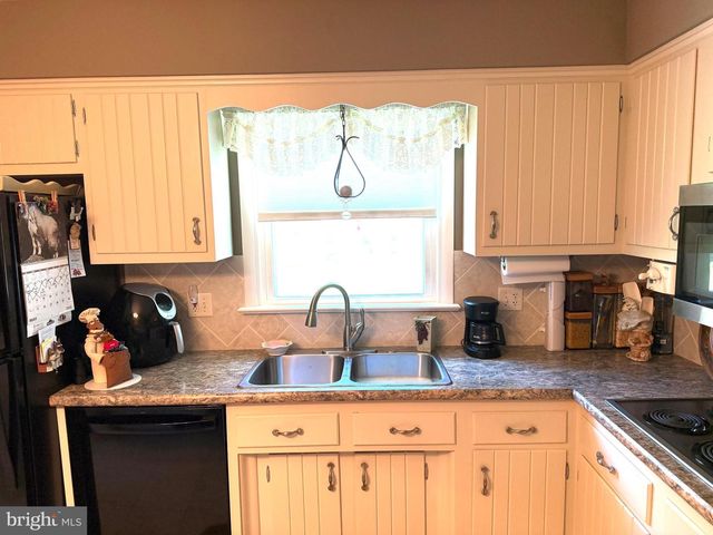 31 S WEST AVENUE, Shiremanstown, PA 17011