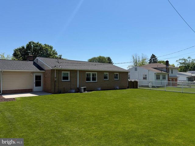 31 S WEST AVENUE, Shiremanstown, PA 17011