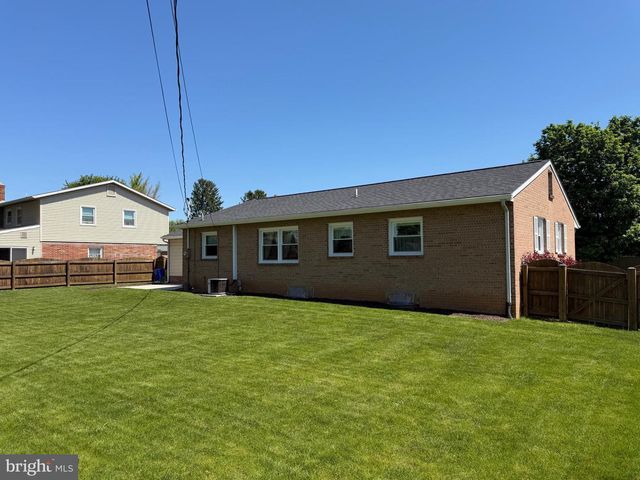 31 S WEST AVENUE, Shiremanstown, PA 17011