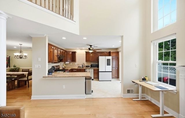 18 Clark Ct, Bernards Twp., NJ 07920