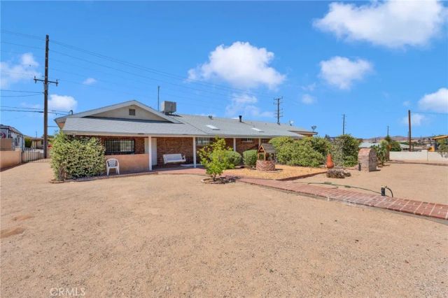 1231 Mecca Drive, Barstow, CA 92311