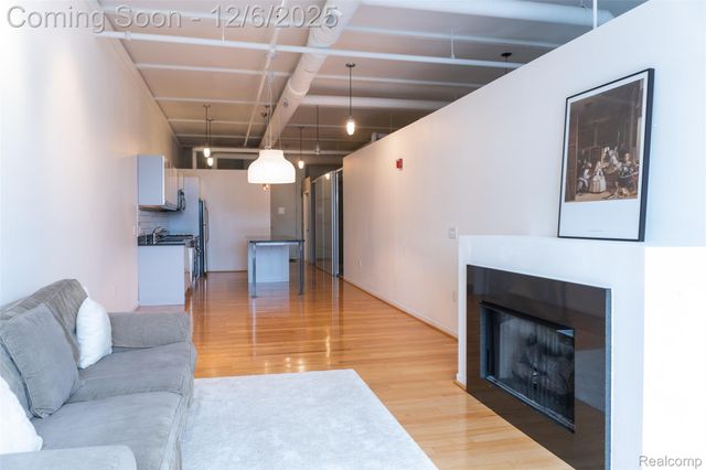 100 N Center Street 206, Royal Oak, MI 48067