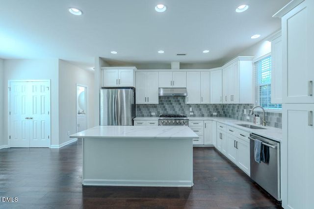 1432 Palace Garden Way, Raleigh, NC 27603