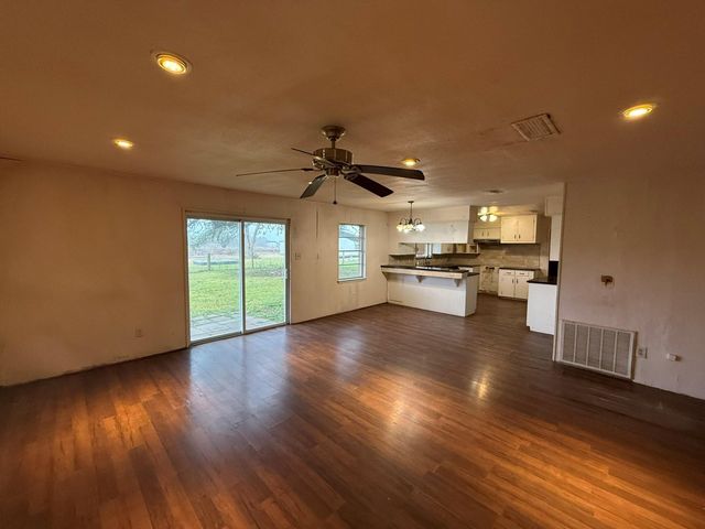 13907 Mueck Road, Needville, TX 77461