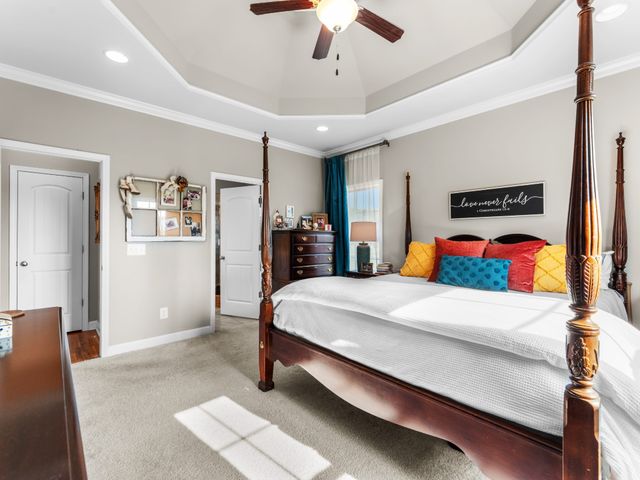 4005 Pleasant Gate Ln, Columbia, TN 38401