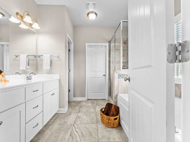 4005 Pleasant Gate Ln, Columbia, TN 38401